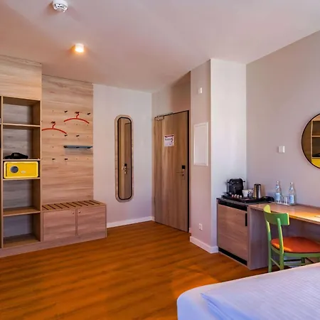 Ramada Encore By Wyndham Messe 3*