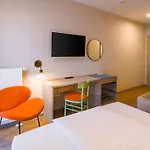 Ramada Encore By Wyndham Messe ホテル