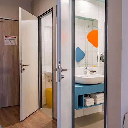 Ramada Encore By Wyndham Messe Otel Münih