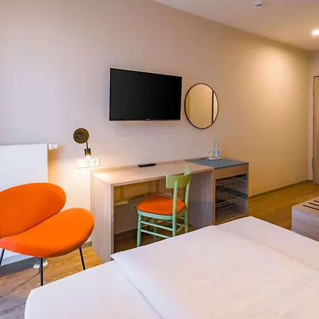 Ramada Encore By Wyndham Messe Отель