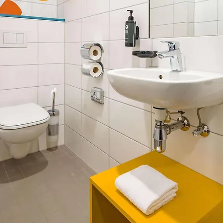 Ramada Encore By Wyndham Messe Hotel Munich