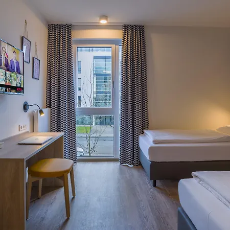 Ramada Encore By Wyndham Messe Otel Münih