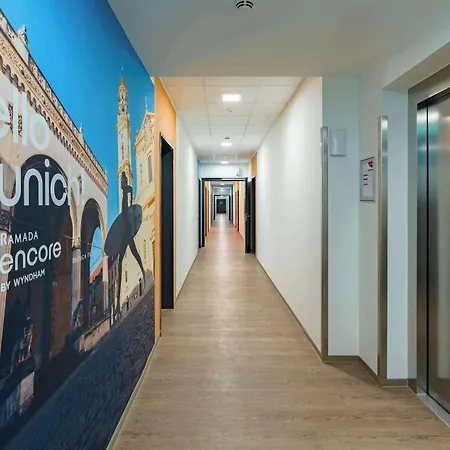 Ramada Encore By Wyndham Messe Отель