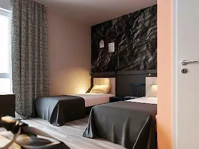Ramada Encore By Wyndham Messe ホテル