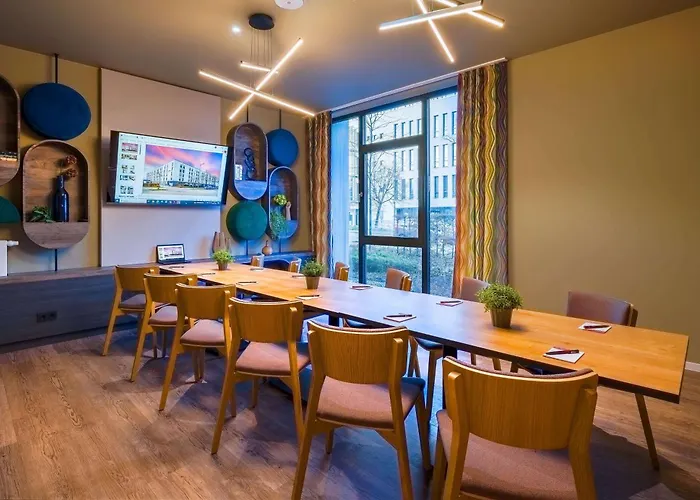 Ramada Encore By Wyndham Messe 3* München