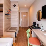 Ramada Encore By Wyndham Messe Ξενοδοχείο