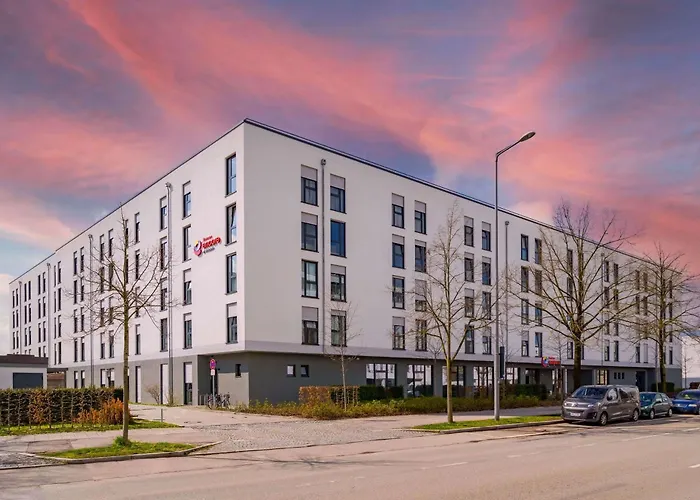 Hotel Ramada Encore By Wyndham Messe 3*